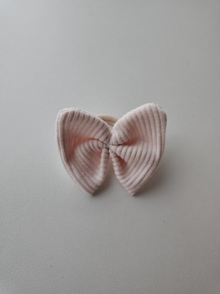 Rusettipompula Hento Vaaleanpunainen